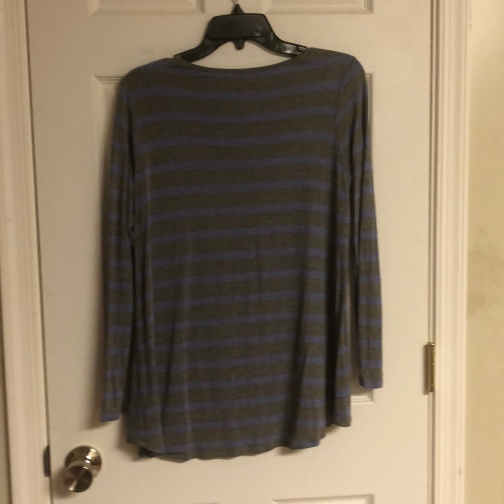 Lula Roe shirt - Picture 2 of 3